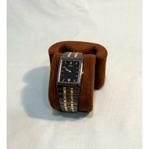 Vintage Seiko 7N39 5A29 Men's Slim Tank Watch Two Tone Black and Gold. Runs Well